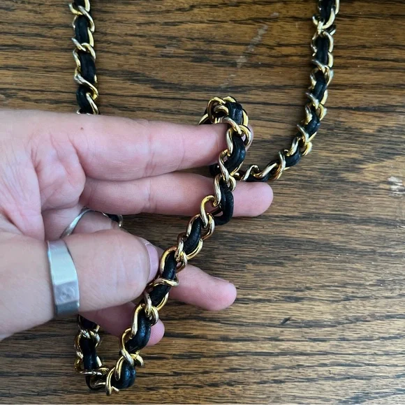 Rare Vintage Chanel Black Velvet Lambskin Chain Single Flap Shoulder Bag - Picture 9 of 16